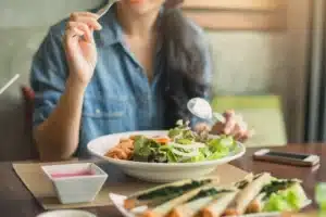 For Better Digestion, Here's the Habit You Should Absolutely Adopt at Every Meal