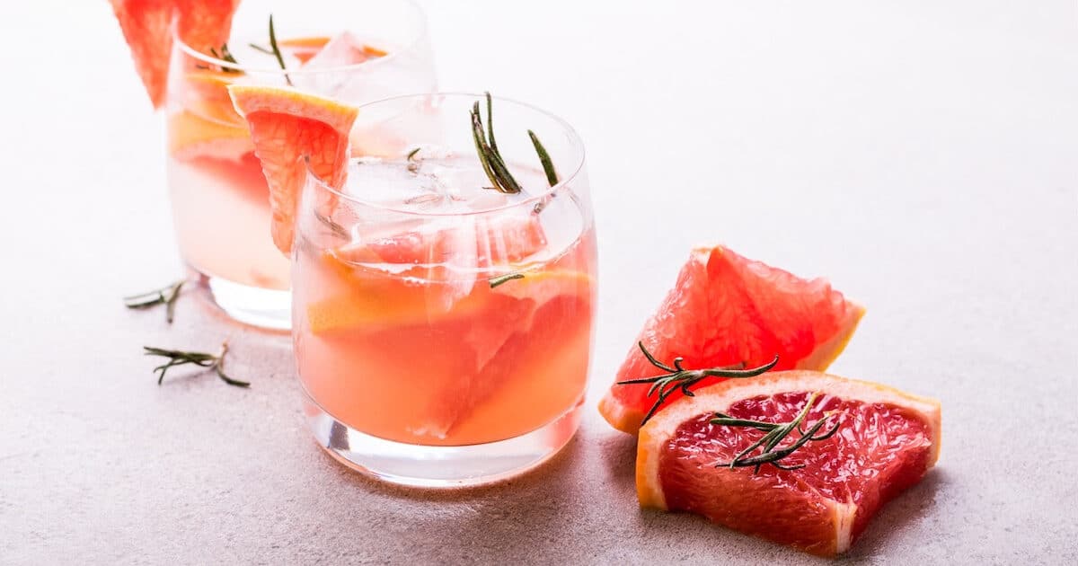 The chic and easy-to-make cocktail at home with gin and grapefruit, an ultra-fresh and original duo